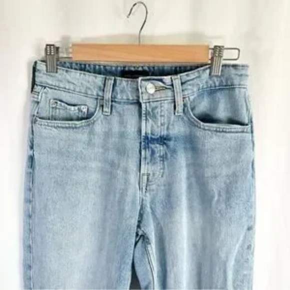 Free Assembly 90's Straight Light Wash Denim Jeans Distressed - Picture 3 of 5